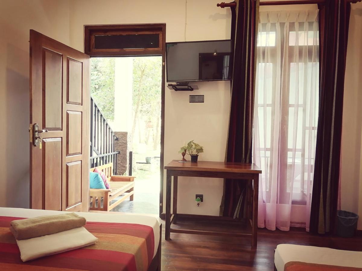 Ceylonima Home Stay Анурадхапура Екстер'єр фото