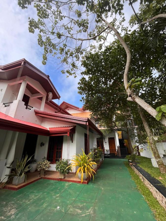 Ceylonima Home Stay Анурадхапура Екстер'єр фото